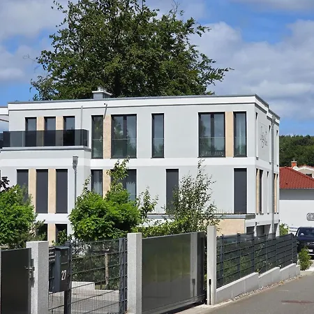 Stella Maris - Poseidon 136qm Kamin Sauna Balkon E-ladesaeule Apartment Sellin (Rugen)
