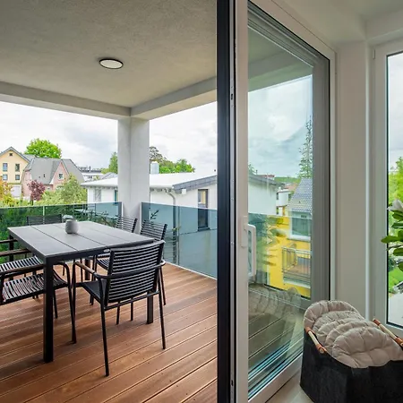 Stella Maris - Poseidon 136qm Kamin Sauna Balkon E-ladesaeule Apartment Sellin (Rugen)